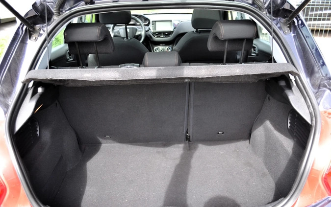 Peugeot 208 cena 26900 przebieg: 108000, rok produkcji 2014 z Sieraków małe 137